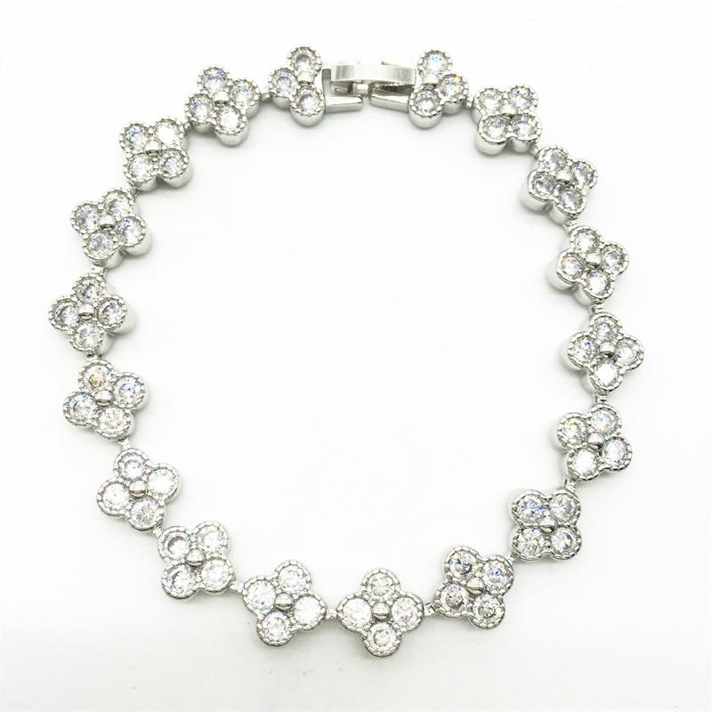 Cute beautiful sparkling flower Cubic Zirconia bracelet, zircon CZ bracelets girl's jewelry,white gold color free shipping
Cute beautiful sparkling flower Cubic Zirconia bracelet, zircon CZ bracelets girl's jewelry,white gold color free shipping