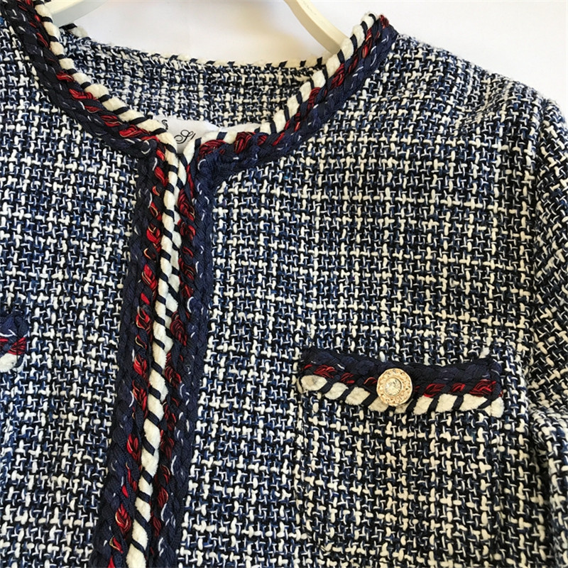 2021 New Autumn Female in Fashionable Fabric Contrast Color Tweed English Style Short Retro Blue Red Jacket Harvest EDGW
2021 New Autumn Female in Fashionable Fabric Contrast Color Tweed English Style Short Retro Blue Red Jacket Harvest EDGW