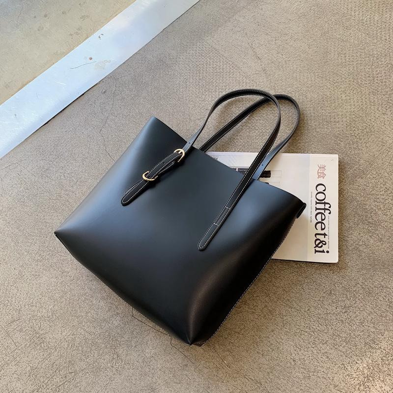 Autumn and Winter Bag Women 2020 New Fashion Versatile Ins Retro Large Capacity One Shoulder Tote Bag Underarm Handbags, Coffee
Autumn and Winter Bag Women 2020 New Fashion Versatile Ins Retro Large Capacity One Shoulder Tote Bag Underarm Handbags, Coffee
