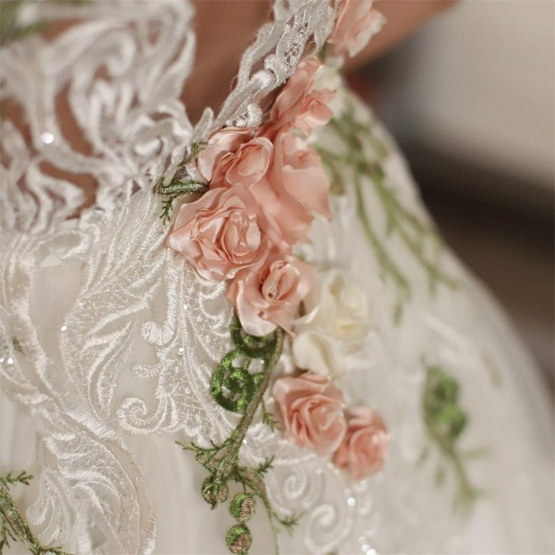 Hand Made Flower A Line Wedding Dresses V Neck Sleeveless Beach Appliqued Lace Wedding Gowns Custom Made Boho Plus Size Bridal Gowns