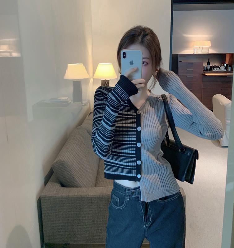 Women's Knits & Tees Irregular Women Sweaters Thin Jumpers Slim V Neck Long Sleeve Striped Cardigan Short Coat Pull Casual Retro Hit Crop To, White
Women's Knits & Tees Irregular Women Sweaters Thin Jumpers Slim V Neck Long Sleeve Striped Cardigan Short Coat Pull Casual Retro Hit Crop To, White