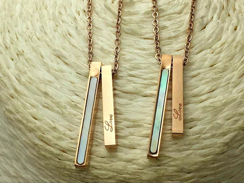 Fashion Stainless Steel Love Letter White Black Shell Cuboid Square Pendant Necklace Women Party Wedding Gift
Fashion Stainless Steel Love Letter White Black Shell Cuboid Square Pendant Necklace Women Party Wedding Gift