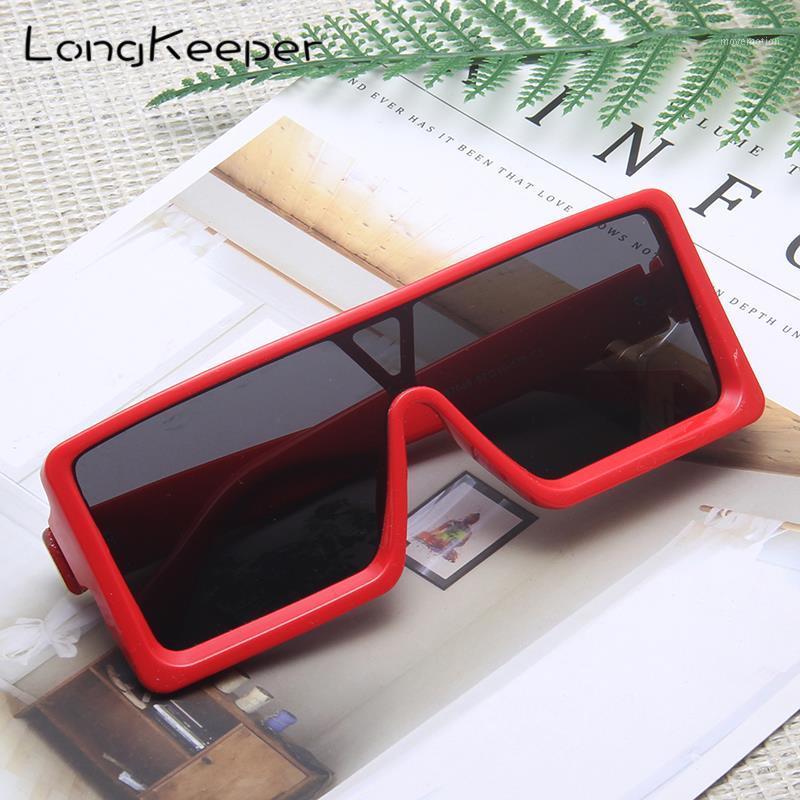 LongKeeper One-piece Shape Men Sunglasses Women Oversized Mirror Goggles for Driving Travel UV400 oculos masculino1
LongKeeper One-piece Shape Men Sunglasses Women Oversized Mirror Goggles for Driving Travel UV400 oculos masculino1