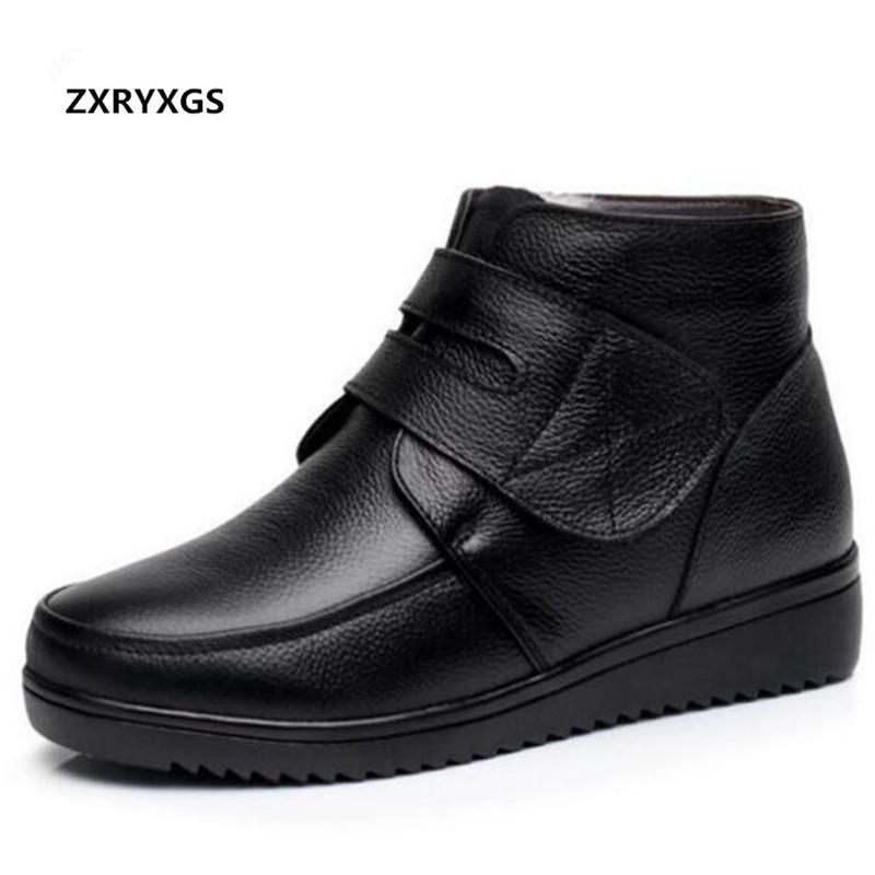 2020 New Fashion Middle-aged Mother Winter Boots Thick Warm Wool Boots Snow Real Leather Shoes Women Shoes Flat Ankle Boot, Black
2020 New Fashion Middle-aged Mother Winter Boots Thick Warm Wool Boots Snow Real Leather Shoes Women Shoes Flat Ankle Boot, Black