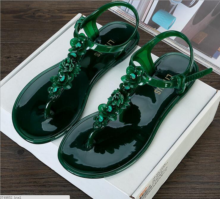 Hot Sale-Toe Plastic Sandals Summer Flat Foot Clip Feet Deduction Anti-skid Holiday Beach Slippers Europe and The United States