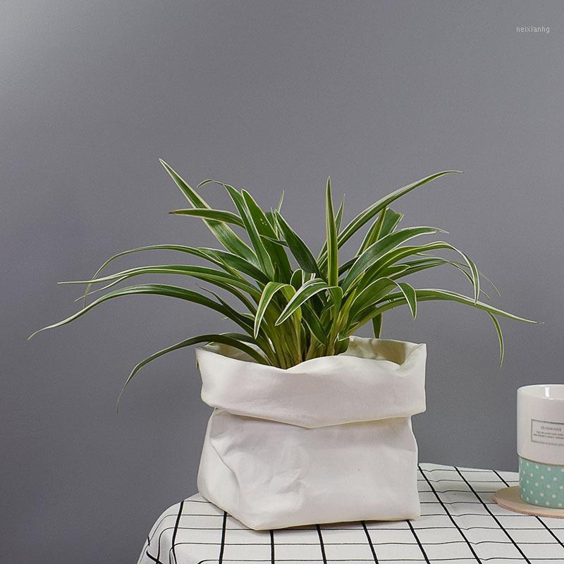 1pcs Washable Kraft Paper Container Reusable Paper Bag Flowerpot Planter Bags Multifunction Home Storage Bag for ,Toy Box1
1pcs Washable Kraft Paper Container Reusable Paper Bag Flowerpot Planter Bags Multifunction Home Storage Bag for ,Toy Box1