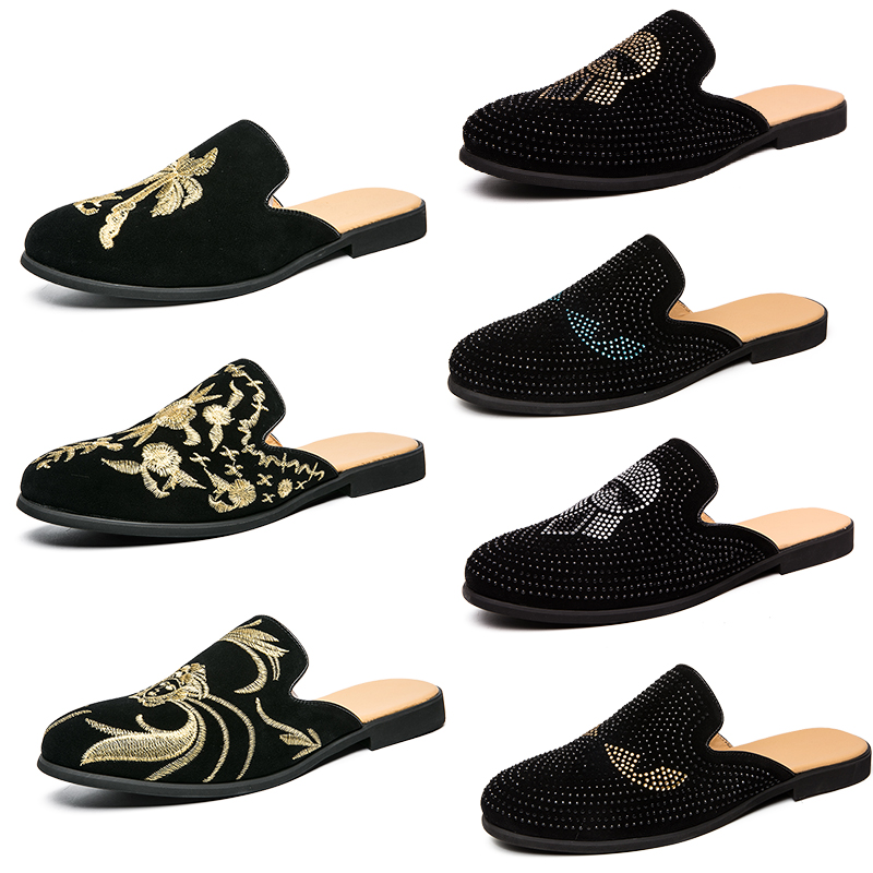 Luxury Designer mens Slippers rhinestones embroidered half-wrapped Loafers Flats Mules Casual shoes black slip-on shoes outside indoor Slides, 756 black gold
Luxury Designer mens Slippers rhinestones embroidered half-wrapped Loafers Flats Mules Casual shoes black slip-on shoes outside indoor Slides, 756 black gold