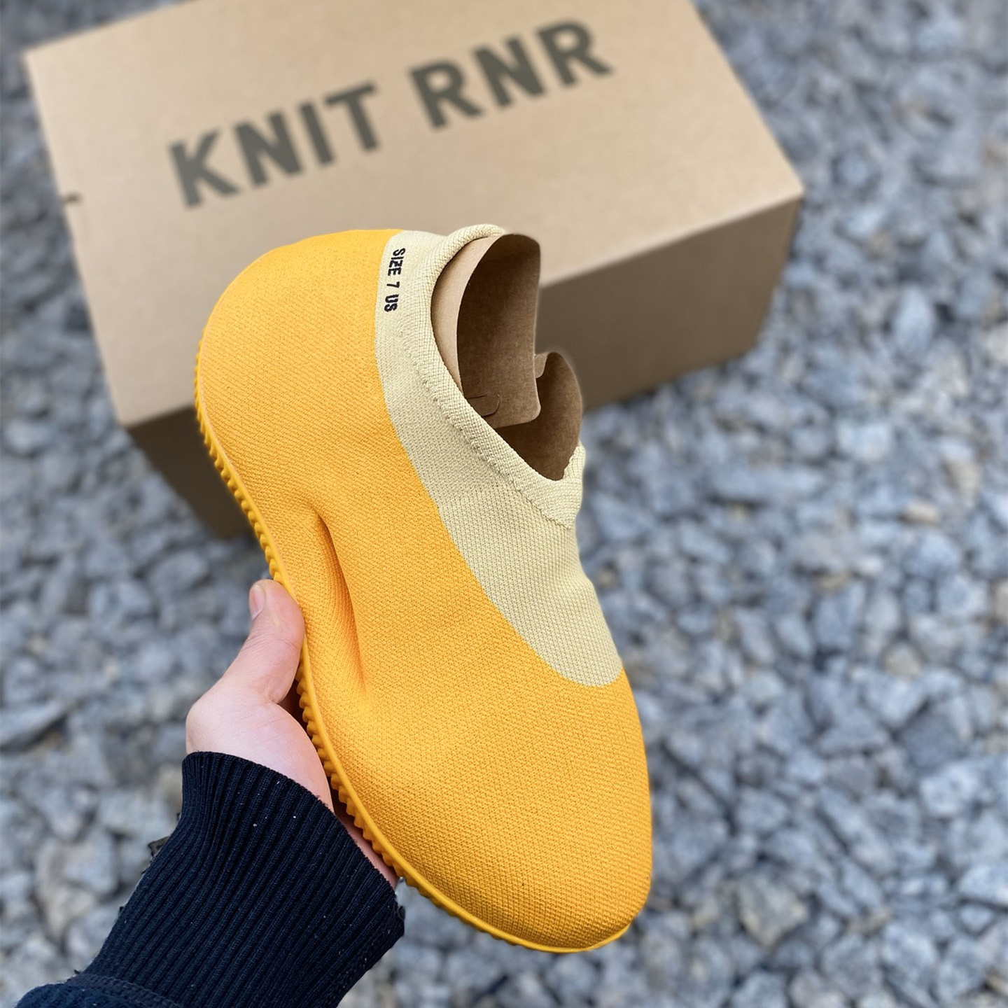 mens womens Knit Runner Running Shoes Sulfur Kung Fu Series Low Sock Stone Carbon Lightweight Breathable Casual Sports Jogging Shoes
mens womens Knit Runner Running Shoes Sulfur Kung Fu Series Low Sock Stone Carbon Lightweight Breathable Casual Sports Jogging Shoes