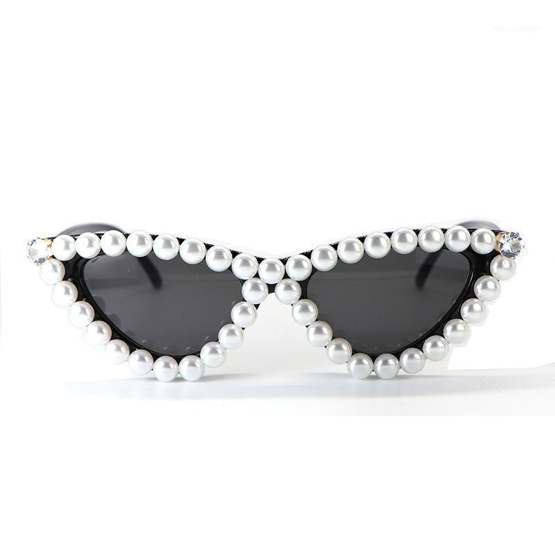 Sunglasses Pearl Cat Eye Fashion Design Sharp Corner For Women High Pointed Cateye Sun Glasses1
Sunglasses Pearl Cat Eye Fashion Design Sharp Corner For Women High Pointed Cateye Sun Glasses1