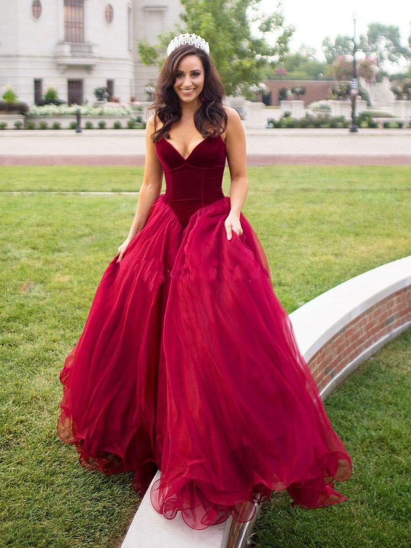 2021 Pretty A Line Tulle Prom Dresses Burgundy Sweetheart Strapless Princess Long Evening Gowns Formal Party Wear Women Gilrls Pageant Dress