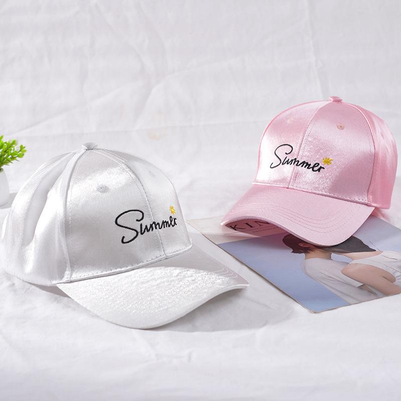 Korean men's and women's embroidered letter curved brim round top baseball cap outdoor travel sunscreen sunshade casual cap, Cap letter sw black
Korean men's and women's embroidered letter curved brim round top baseball cap outdoor travel sunscreen sunshade casual cap, Cap letter sw black