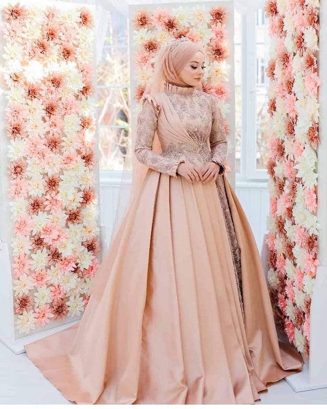 Lace Fashion Muslim A Line Wedding Dresses High Neck Beaded Long Sleeves Appliqued Bridal Gowns Sweep Train Satin Robe De Marie ppliqued
