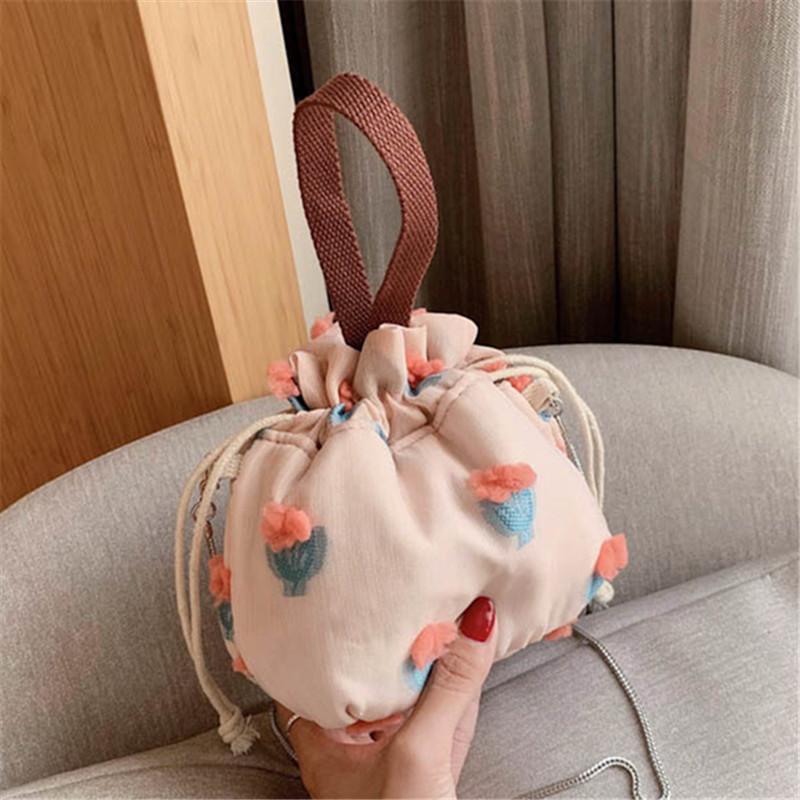 Quality Embroidery Women Shoulder Bags Women's Small Bucket Shoulder Messenger Bag Ladies Vintage Handbag Ladies Crossbody Bag, Beige
Quality Embroidery Women Shoulder Bags Women's Small Bucket Shoulder Messenger Bag Ladies Vintage Handbag Ladies Crossbody Bag, Beige