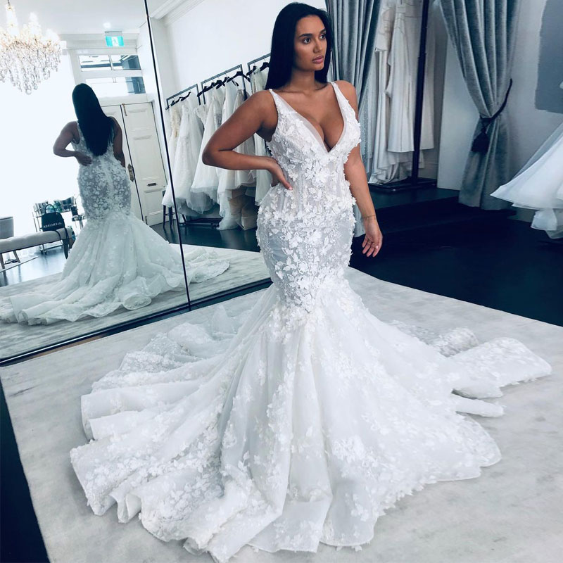 Lace Charming Mermaid Wedding Dresses Beaded V Neck Appliqued Backless Bridal Gowns Plus Size Sweep Train Robe De Marie