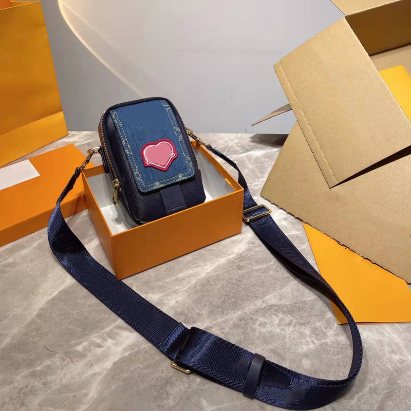 2022 designer mini crossbody phone bags fashion print shoulder smartphone bag patchwork heart fashion tiny purses cross body flowers letters Unisex top, Contact seller
2022 designer mini crossbody phone bags fashion print shoulder smartphone bag patchwork heart fashion tiny purses cross body flowers letters Unisex top, Contact seller