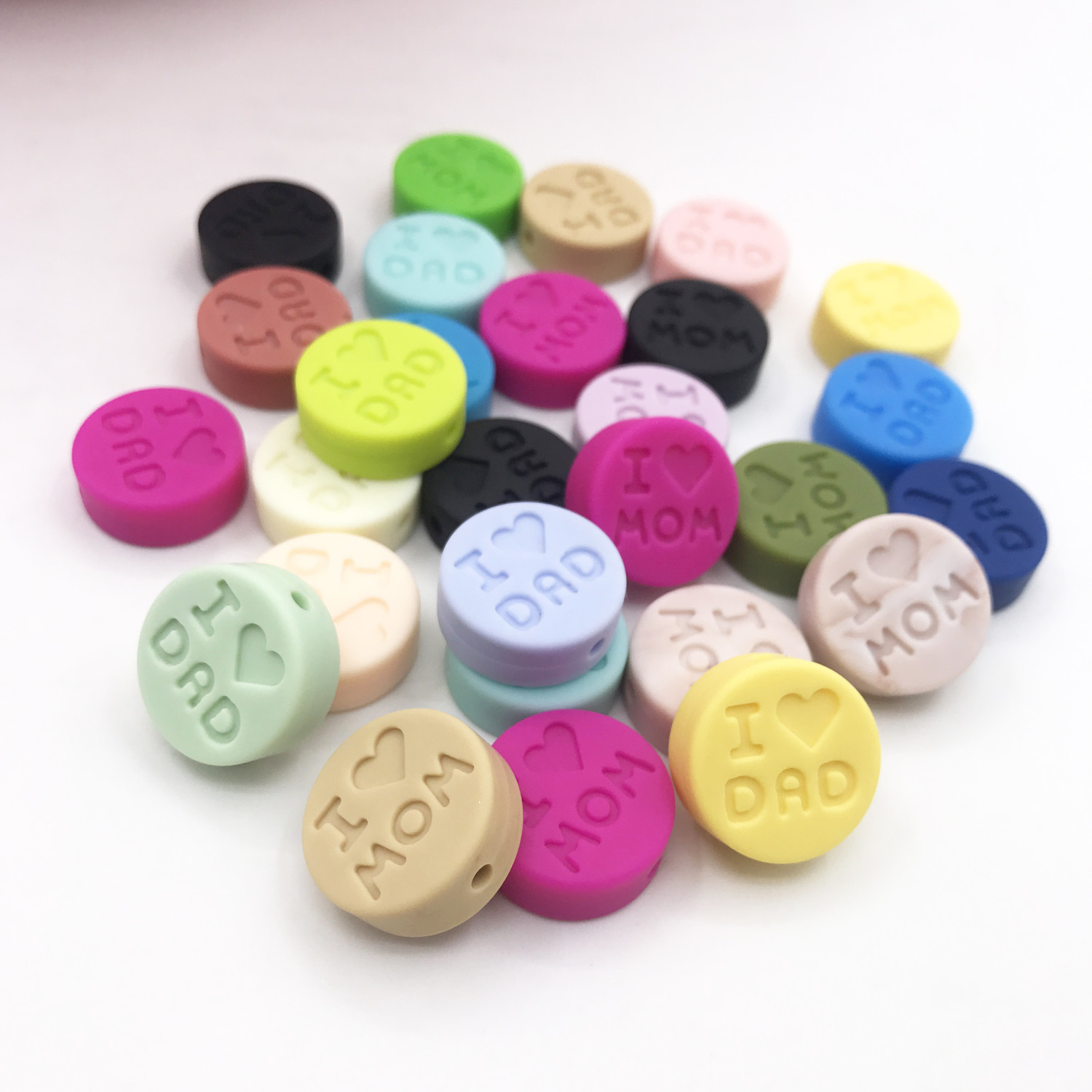 100pcs/lot alphabet Silicone Beads "I Love Mom" Round Teething Beads Food Grade Baby Teether DIY set bracelet loose beads 200930