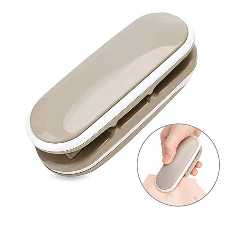 Free Shipping Mini Bag Sealer 2 in 1 Heat Sealer and Cutter Food Storage Snack Fresh Bag Sealer (Battery Not Included)
Free Shipping Mini Bag Sealer 2 in 1 Heat Sealer and Cutter Food Storage Snack Fresh Bag Sealer (Battery Not Included)