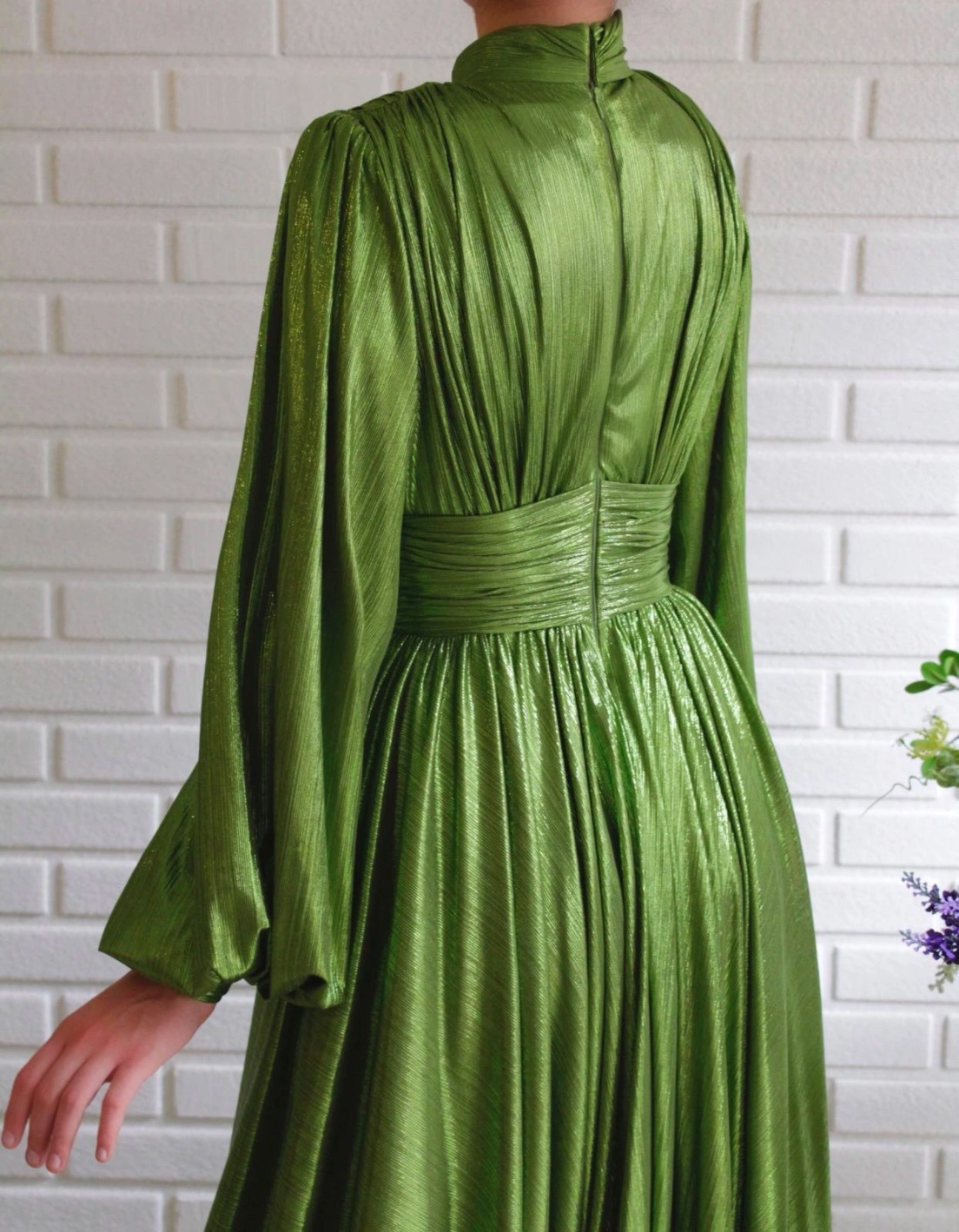 Real Picture Olive Green Prom Dresses High Collar Long Sleeve Front Split Evening Gowns Flower Sleeve Red Carpet Runway Fashion Cheap Dress