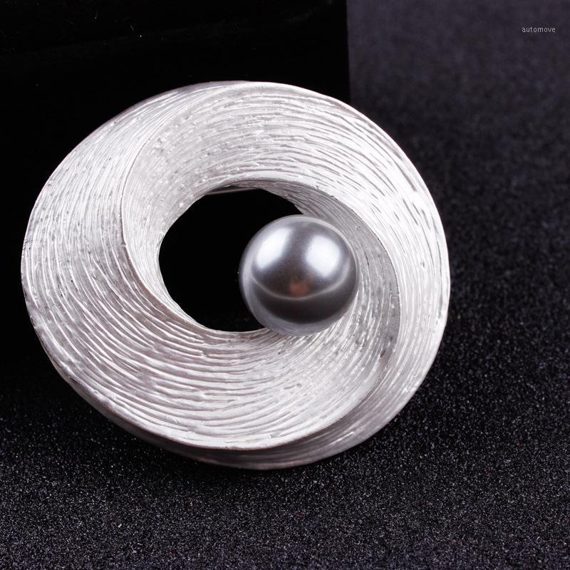 Karean Fashion New Pearl Metal Brooch Jewelry Lapel Simple Designer Pins and Brooches Badge Clothing Accessories Gifts for Women1
Karean Fashion New Pearl Metal Brooch Jewelry Lapel Simple Designer Pins and Brooches Badge Clothing Accessories Gifts for Women1