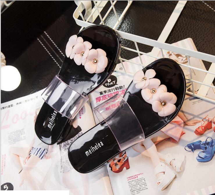 Hot Sale-Toe Plastic Sandals Summer Flat Foot Clip Feet Deduction Anti-skid Holiday Beach Slippers Europe and The United States