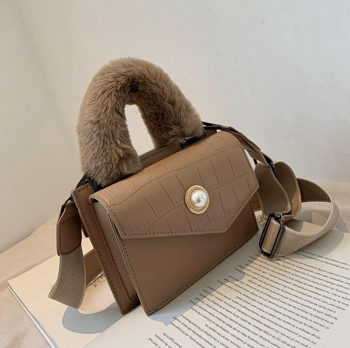 Factory wholesale women bag in winter Mao Maos handbags crocodile leather messenger handbag multifunctional flip fashion shoulder bags
Factory wholesale women bag in winter Mao Maos handbags crocodile leather messenger handbag multifunctional flip fashion shoulder bags