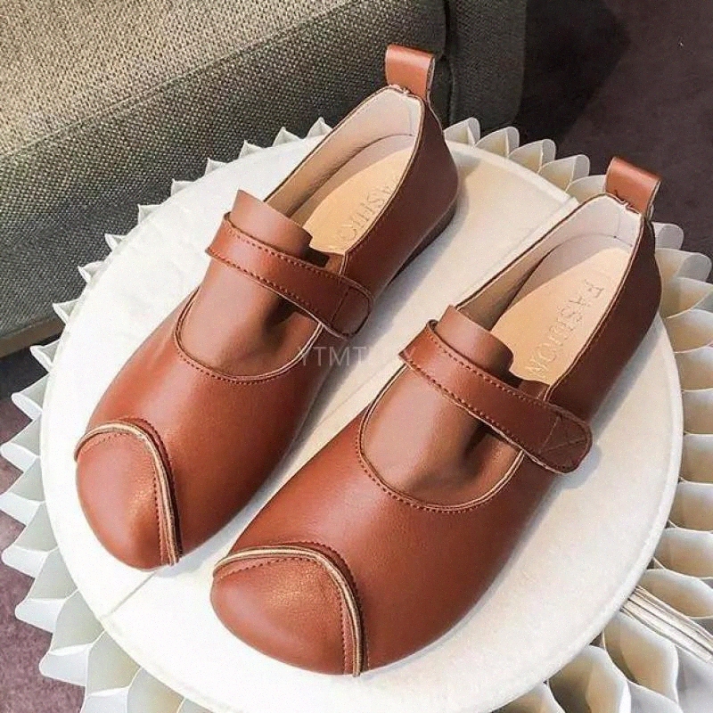 Autumn New Women's Fashion Soft Running Shoes Female Square Toe Low Heels Leather Sneakers Casual Travel Buckle Strap Zapatillas #Nb50
Autumn New Women's Fashion Soft Running Shoes Female Square Toe Low Heels Leather Sneakers Casual Travel Buckle Strap Zapatillas #Nb50