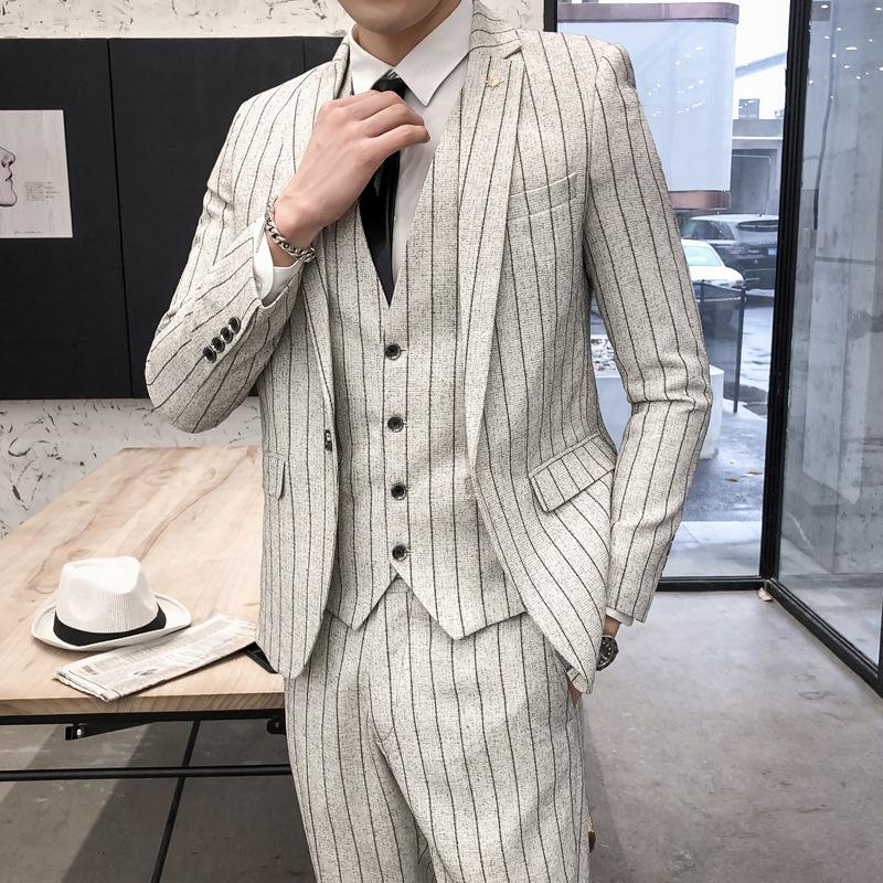 2020 vertical stripes suit men three-piece young handsome British wind cultivate one's morality groomsman groom wedding dress, Beige
2020 vertical stripes suit men three-piece young handsome British wind cultivate one's morality groomsman groom wedding dress, Beige