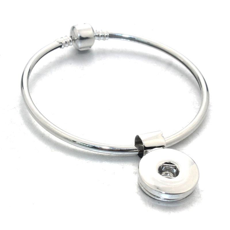 Charm Bracelets Boom Life 18MM Snap Button Women Metal Bangle Elasticity Bracelet Retro Charms Bangles Cuff Jewelry 2748
Charm Bracelets Boom Life 18MM Snap Button Women Metal Bangle Elasticity Bracelet Retro Charms Bangles Cuff Jewelry 2748