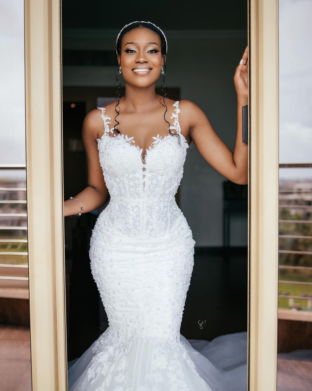 2022 Plus Size Arabic Aso Ebi Lace Beaded Vintage Wedding Dress Sheer Neck Sexy Mermaid Bridal Gowns Dresses ZJ606