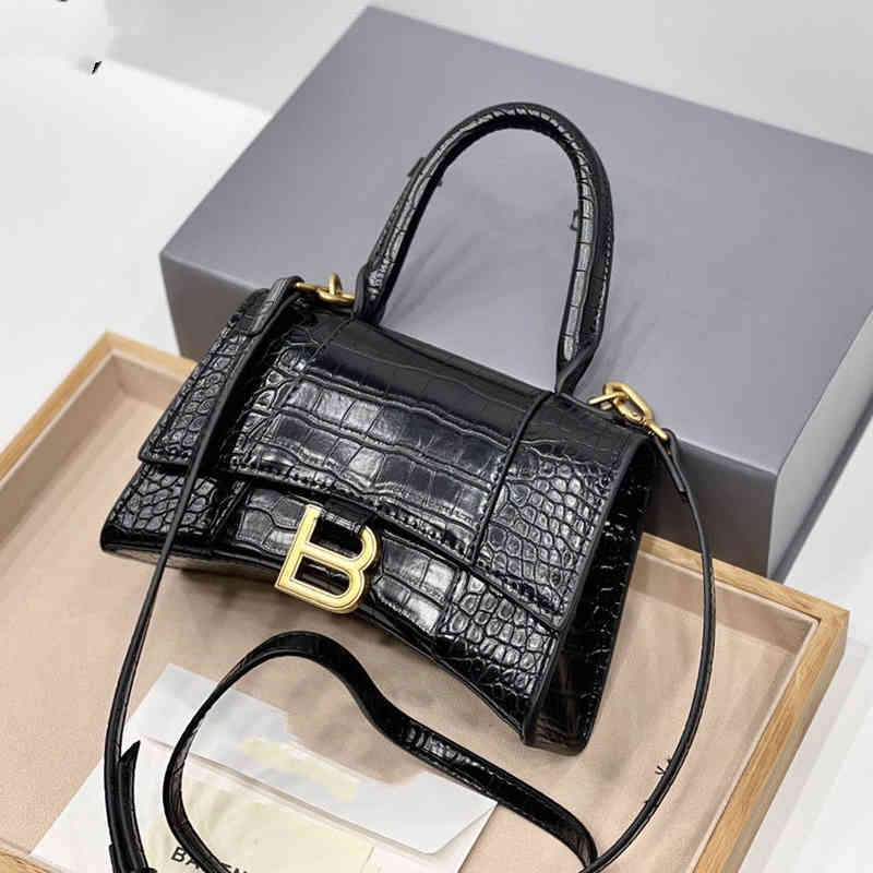 2021 new Bag fashion alligator B-shaped hourglass bag summer versatile handbag One Shoulder Messenger md N4JQ, Original crocodile black large
2021 new Bag fashion alligator B-shaped hourglass bag summer versatile handbag One Shoulder Messenger md N4JQ, Original crocodile black large