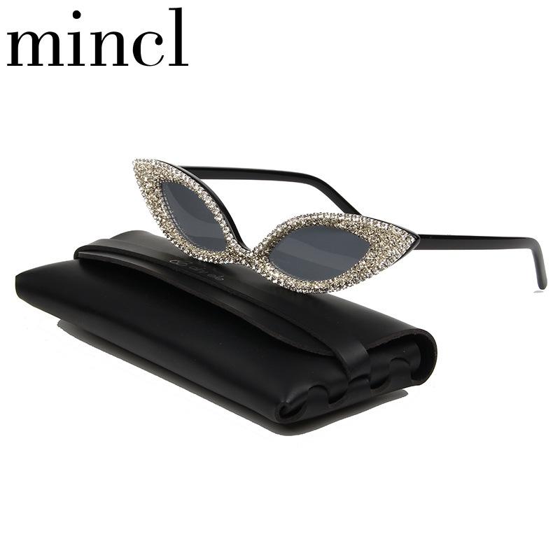 MINCL 2020 New Black Cat Sunglasses Women Luxury Rhinestone Big Frame Small Sun Glasses for Men Vintage Shades for Women NX
MINCL 2020 New Black Cat Sunglasses Women Luxury Rhinestone Big Frame Small Sun Glasses for Men Vintage Shades for Women NX