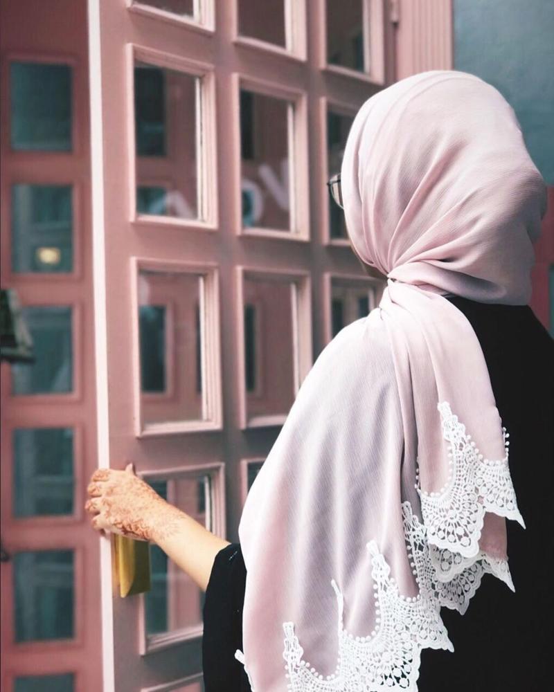 Quality Crinkle Pleated Heavy Chiffon Hijab Embroidered lace Ladies Muslim Fashion Wraps Headband Long scarves/scarf 180*70cm
Quality Crinkle Pleated Heavy Chiffon Hijab Embroidered lace Ladies Muslim Fashion Wraps Headband Long scarves/scarf 180*70cm