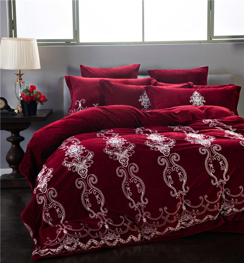 Wine Red Purple Blue Luxury Printing Fleece fabric Bedding Set Winter Thick Duvet Cover Bed Linen Bed sheet Pillowcases 4/6pcs 
Wine Red Purple Blue Luxury Printing Fleece fabric Bedding Set Winter Thick Duvet Cover Bed Linen Bed sheet Pillowcases 4/6pcs