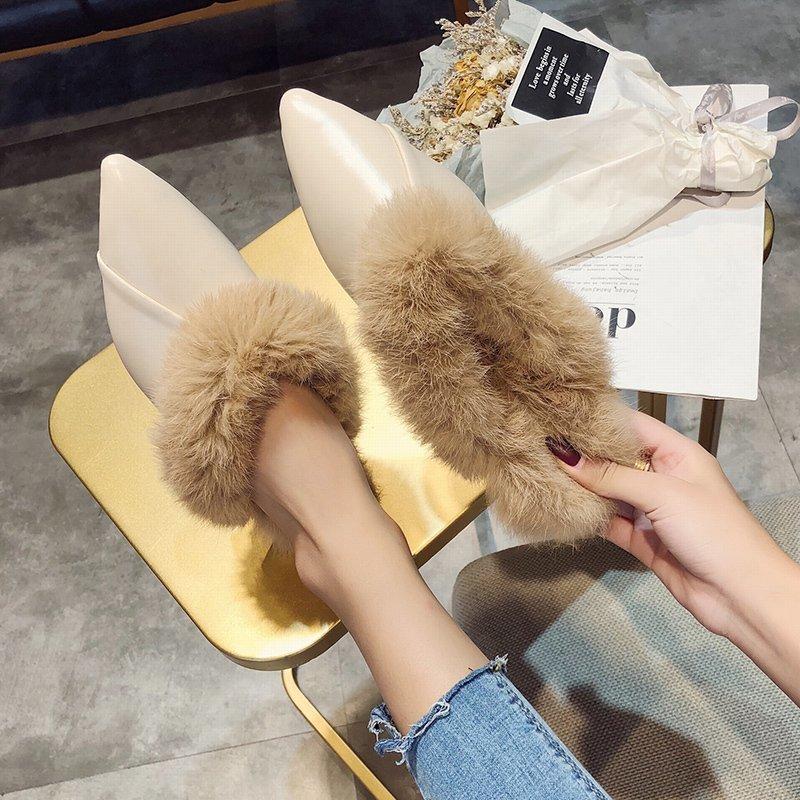 Women Fur Slides Home Slippers Leather Muller Shoes Female Slip On Flat Winter Warm Plush Pointed Toe Woman Fashion Slides, Beige
Women Fur Slides Home Slippers Leather Muller Shoes Female Slip On Flat Winter Warm Plush Pointed Toe Woman Fashion Slides, Beige