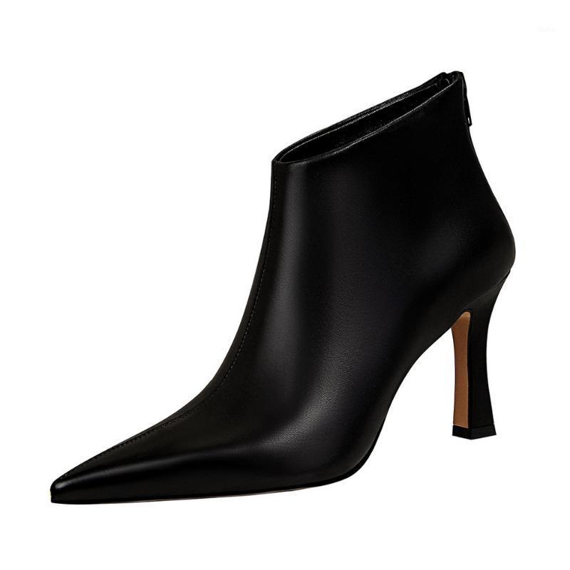 Meriahzheng New Style For Winter Women's Fashionable Chunky Heel High Heel Sexy Slim Pointed Nightclub Short Boots DS-6889-11, Black
Meriahzheng New Style For Winter Women's Fashionable Chunky Heel High Heel Sexy Slim Pointed Nightclub Short Boots DS-6889-11, Black