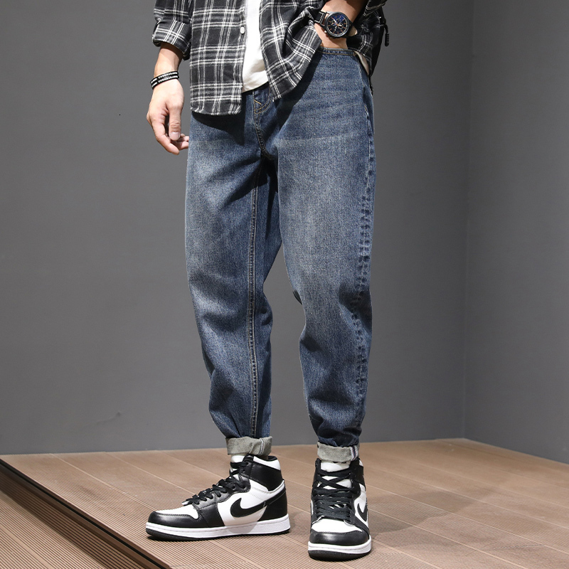 2021 New Japanese Style Fashion Men Jeans Retro Blue High Quality Loose Fit Denim Harem Pants Autumn Vintage Designer Wide Leg Trousers Cyq9
2021 New Japanese Style Fashion Men Jeans Retro Blue High Quality Loose Fit Denim Harem Pants Autumn Vintage Designer Wide Leg Trousers Cyq9