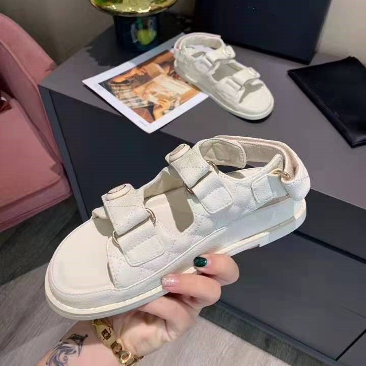 Women Leather Flat Heel Sandals Quilted Solid Color Fashion Designer Lady Strap Letter Hook Loop Rubber Sole Sandal, Black
Women Leather Flat Heel Sandals Quilted Solid Color Fashion Designer Lady Strap Letter Hook Loop Rubber Sole Sandal, Black