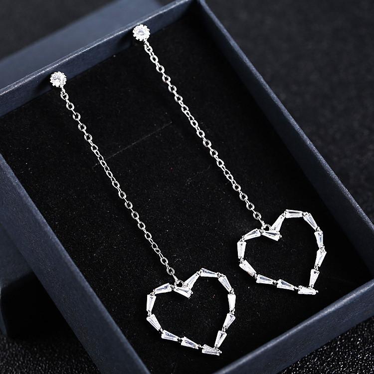Cute Small Heart White Zircon Tassel Earrings Fashion Silver Color Drop Earrings Romantic Wedding Long Dangle
Cute Small Heart White Zircon Tassel Earrings Fashion Silver Color Drop Earrings Romantic Wedding Long Dangle
