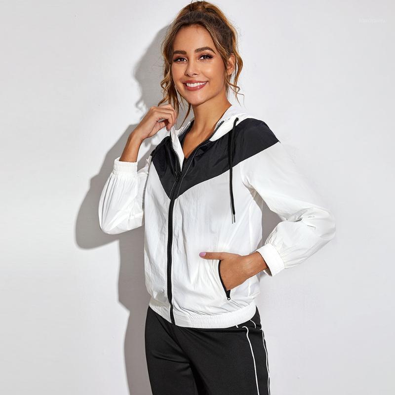 Womens Windproof Softshell with Hood Jacket Yoga Fitness Jacket Running Cycling Sports Coats1, As pic
Womens Windproof Softshell with Hood Jacket Yoga Fitness Jacket Running Cycling Sports Coats1, As pic