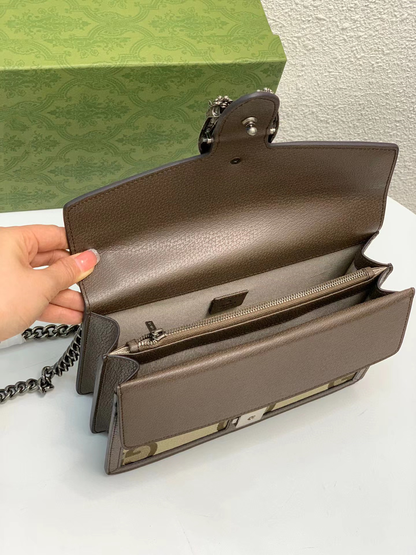 Ladies bag mini pochette g women wallets dionysuss 2022 Shoulder Bags Tiger Head Closure chain CrossBody flap key holder sling bag bolsas, Brown
Ladies bag mini pochette g women wallets dionysuss 2022 Shoulder Bags Tiger Head Closure chain CrossBody flap key holder sling bag bolsas, Brown