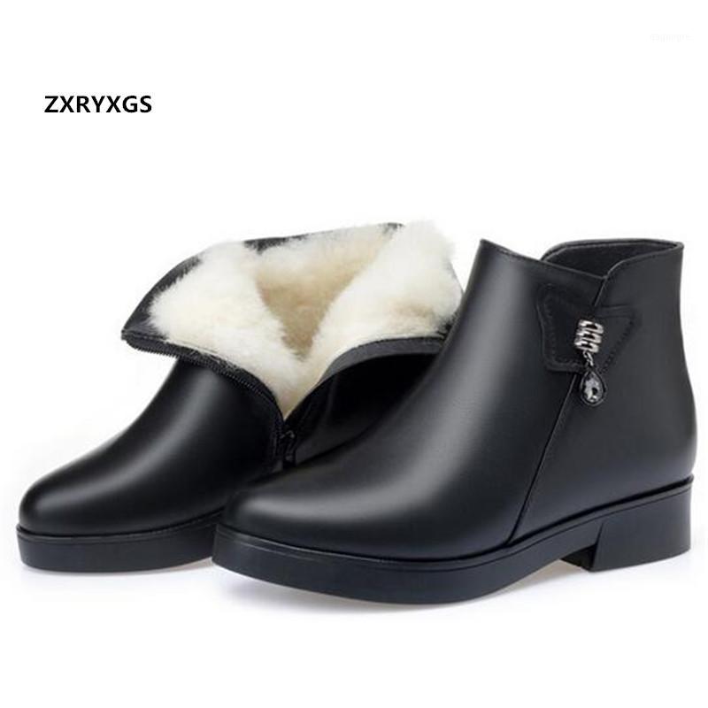 Top Full Cowhide Full Wool Women Boots Warm Shoes Winter Boots 2020 New Fashion Leather Black Shoes Snow Large Size1
Top Full Cowhide Full Wool Women Boots Warm Shoes Winter Boots 2020 New Fashion Leather Black Shoes Snow Large Size1
