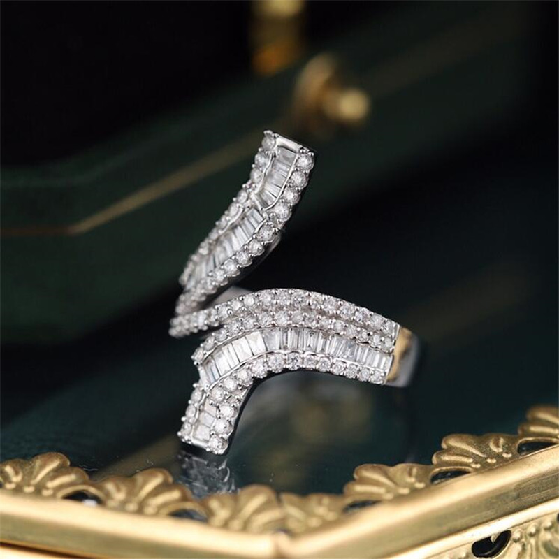 Sparkling Luxury Jewelry 925 Sterling Silver T Princess Cut White Topaz CZ Diamond Gemstones Popular Women Wedding Band Ring For Lover Gift