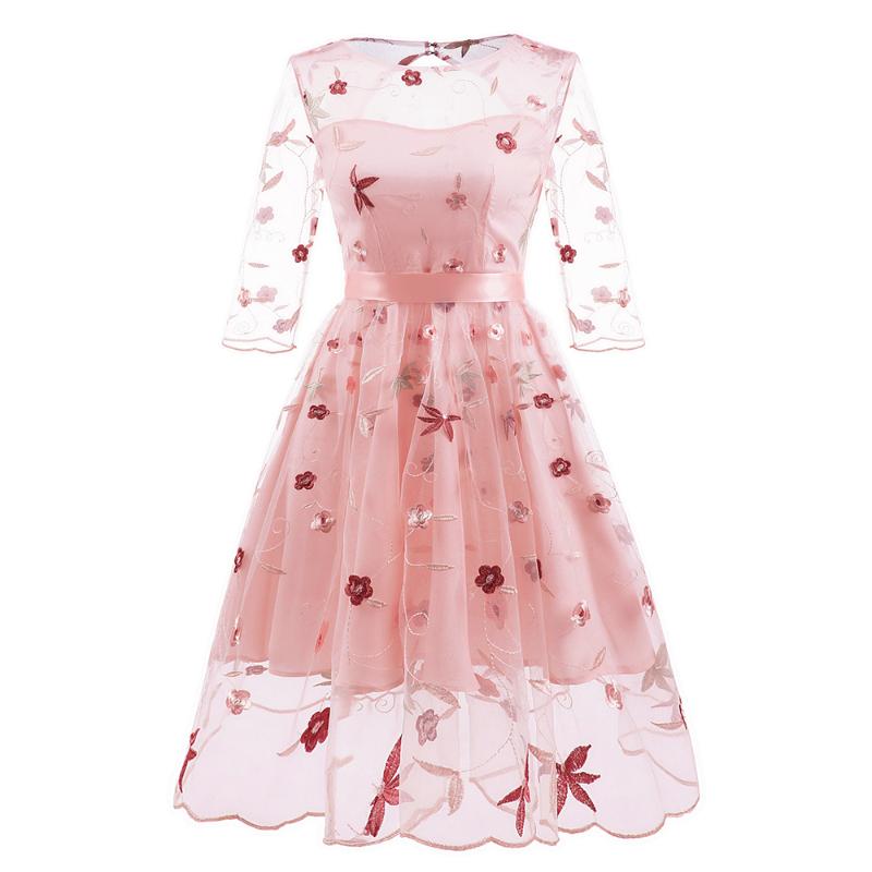 Plus Size Woman Mesh Dress Vintage Midi Dresses Plus Size Floral Embroidery Vestidos Elegant 3/4 Sleeve Backless Evening Gown, Pink
Plus Size Woman Mesh Dress Vintage Midi Dresses Plus Size Floral Embroidery Vestidos Elegant 3/4 Sleeve Backless Evening Gown, Pink