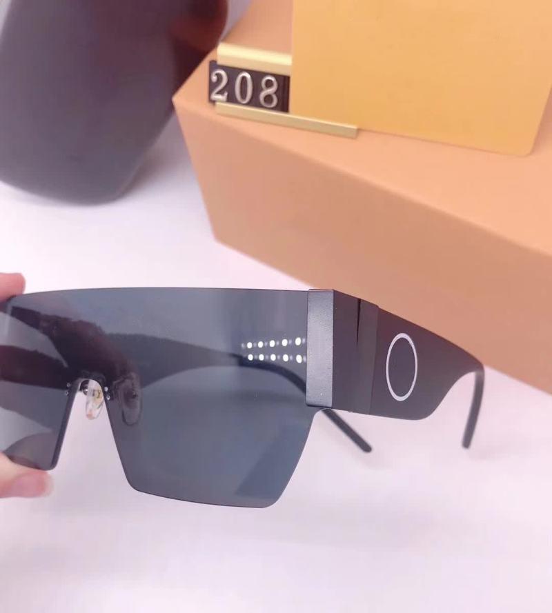 Authentic Polarizing Men Women Sunglasses 208 Plank Vintage Square Punk Style Glasses Classic Outdoor Style Top quality UV400 protection, White;black
Authentic Polarizing Men Women Sunglasses 208 Plank Vintage Square Punk Style Glasses Classic Outdoor Style Top quality UV400 protection, White;black