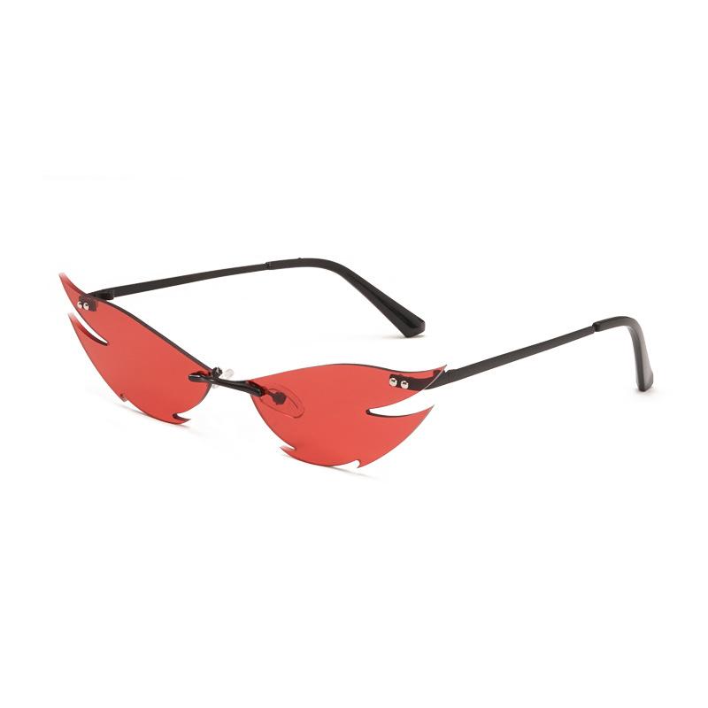 Sunglasses Women's Fashion Punk Small Frame Ladies Summer Retro Luxury Streetwear Trending UV400 Eyewear
Sunglasses Women's Fashion Punk Small Frame Ladies Summer Retro Luxury Streetwear Trending UV400 Eyewear