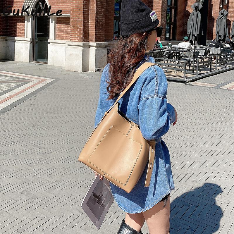 Women Bag Fashion Women's Shoulder Handbags Solid Color Bucket Large Capacity Tote Casual Female Crossbody Bags Ladies, Black
Women Bag Fashion Women's Shoulder Handbags Solid Color Bucket Large Capacity Tote Casual Female Crossbody Bags Ladies, Black