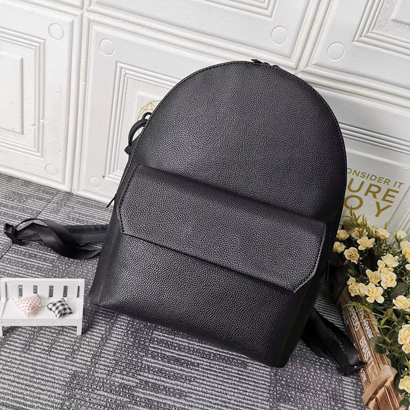 High Quality Mens Black Leather Backpack Luxurys Designer Knapsack With Logo Criss-Cross Decorate Schoolbag Satchel Back stylish work backpack Double Straps
High Quality Mens Black Leather Backpack Luxurys Designer Knapsack With Logo Criss-Cross Decorate Schoolbag Satchel Back stylish work backpack Double Straps