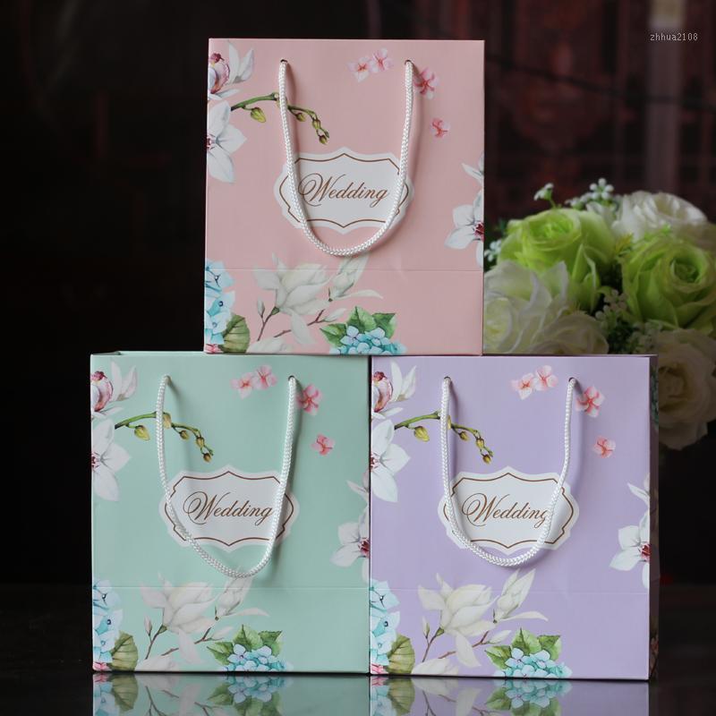 5pcs Free shipping Gift bag candy Wedding gift candy bag packing Creative wedding box wrapping paper carton box1
5pcs Free shipping Gift bag candy Wedding gift candy bag packing Creative wedding box wrapping paper carton box1