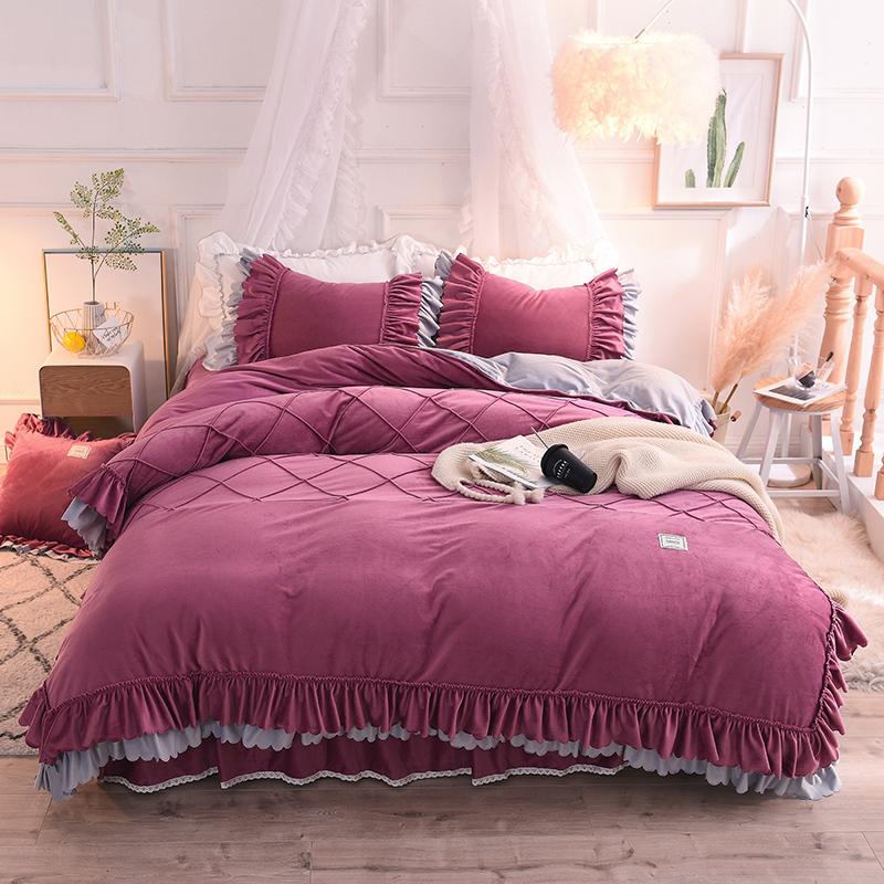 4Pcs Crystal Velvet Princess Style Luxury Bedding Sets Queen King Size Duvet Cover Set Bed Skirt Set Pillowcase Bedclothes
4Pcs Crystal Velvet Princess Style Luxury Bedding Sets Queen King Size Duvet Cover Set Bed Skirt Set Pillowcase Bedclothes