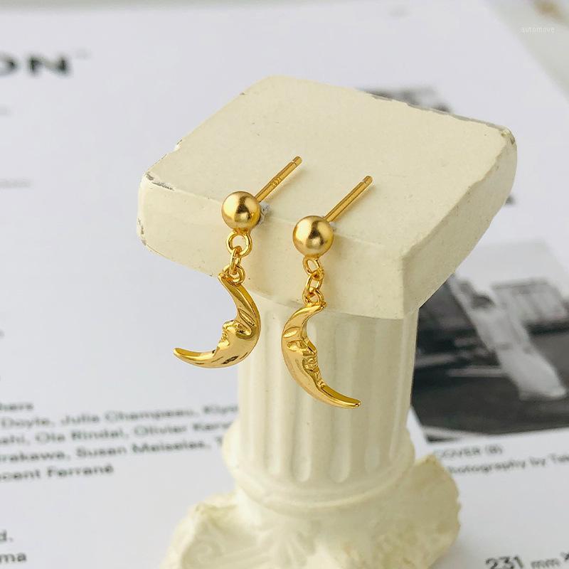 European and American cross-border new products s925 sterling silver creative face earrings light luxury golden moon earrings1
European and American cross-border new products s925 sterling silver creative face earrings light luxury golden moon earrings1